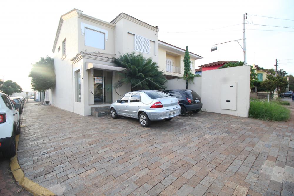 Alugar Casa / Padrão em Ribeirão Preto R$ 3.500,00 - Foto 1 Alugar Casa / Padrão em Ribeirão Preto R$ 3.500,00 - Foto 1
