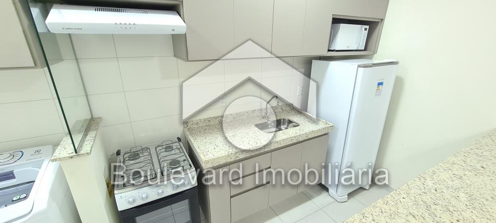 Alugar Apartamento / Padrão em Ribeirão Preto R$ 1.950,00 - Foto 8