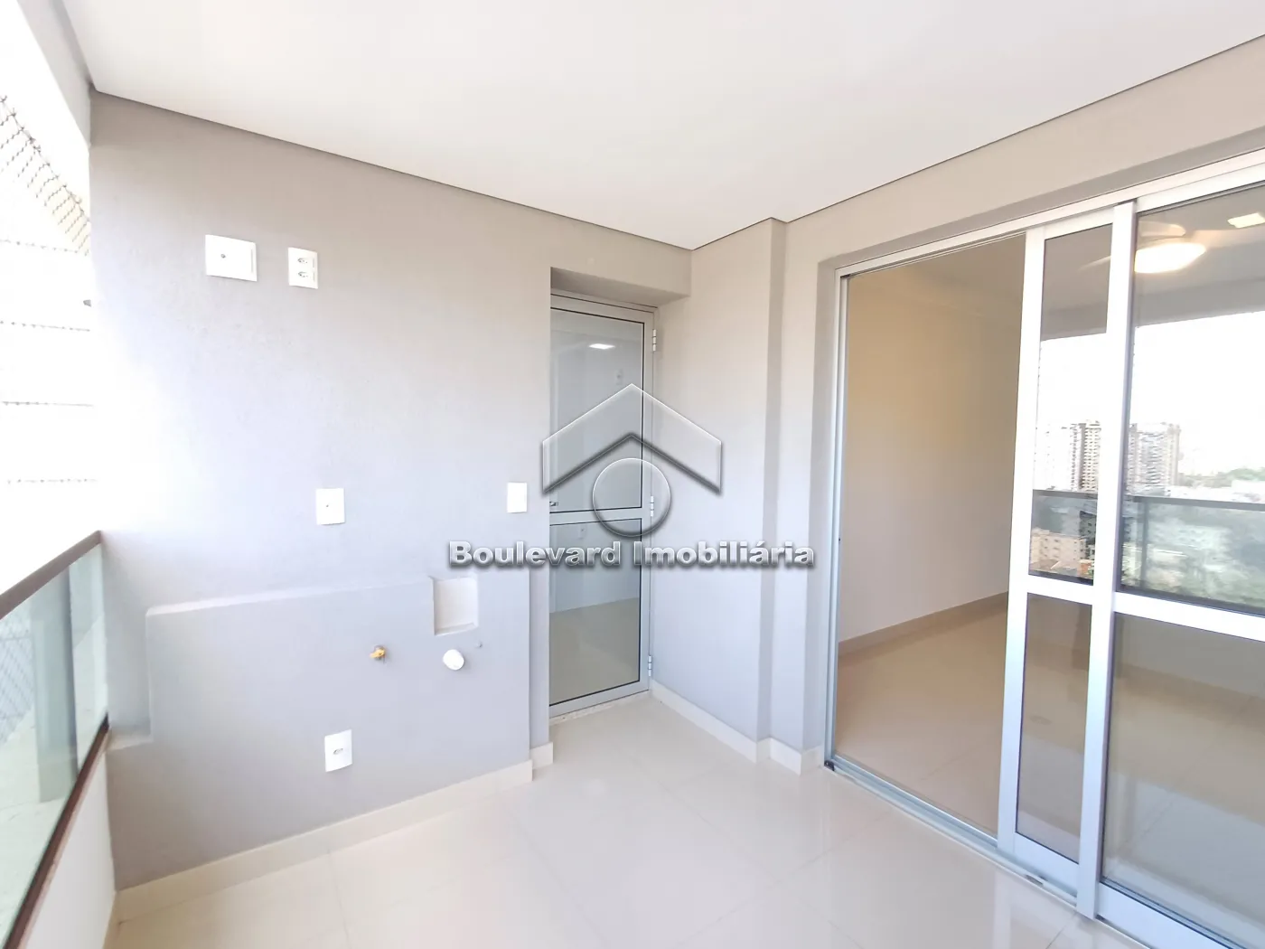 Sacada Alugar Apartamento / Padrão em Ribeirão Preto R$ 4.000,00 - Foto 5