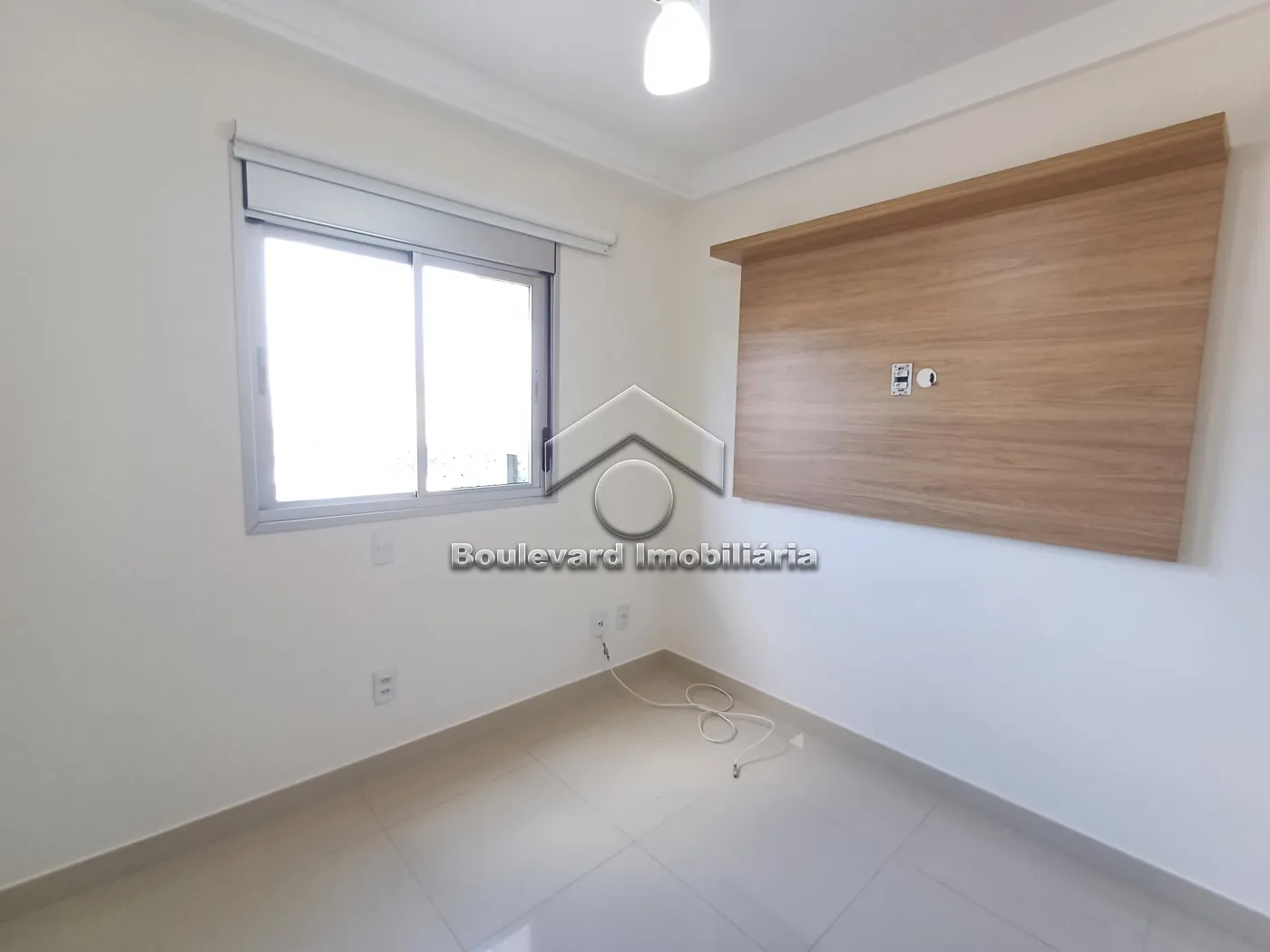 Quarto 01 Alugar Apartamento / Padrão em Ribeirão Preto R$ 4.000,00 - Foto 9