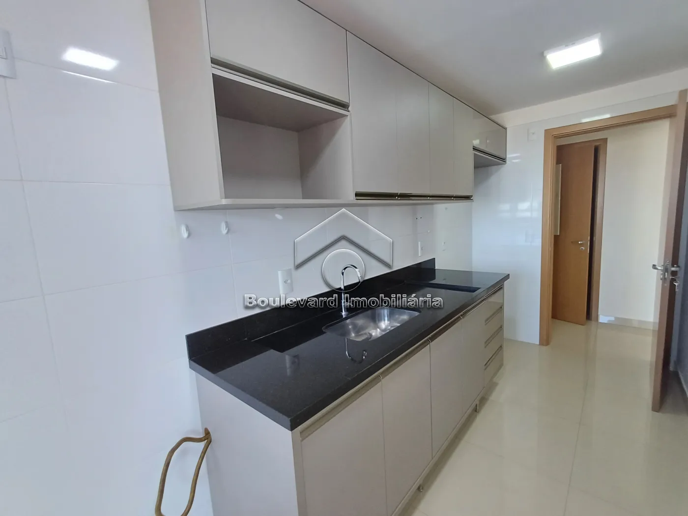 Cozinha Alugar Apartamento / Padrão em Ribeirão Preto R$ 4.000,00 - Foto 22