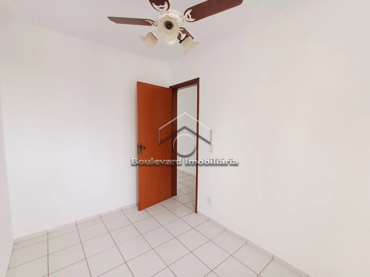 Alugar Apartamento / Padrão em Ribeirão Preto R$ 1.050,00 - Foto 7
