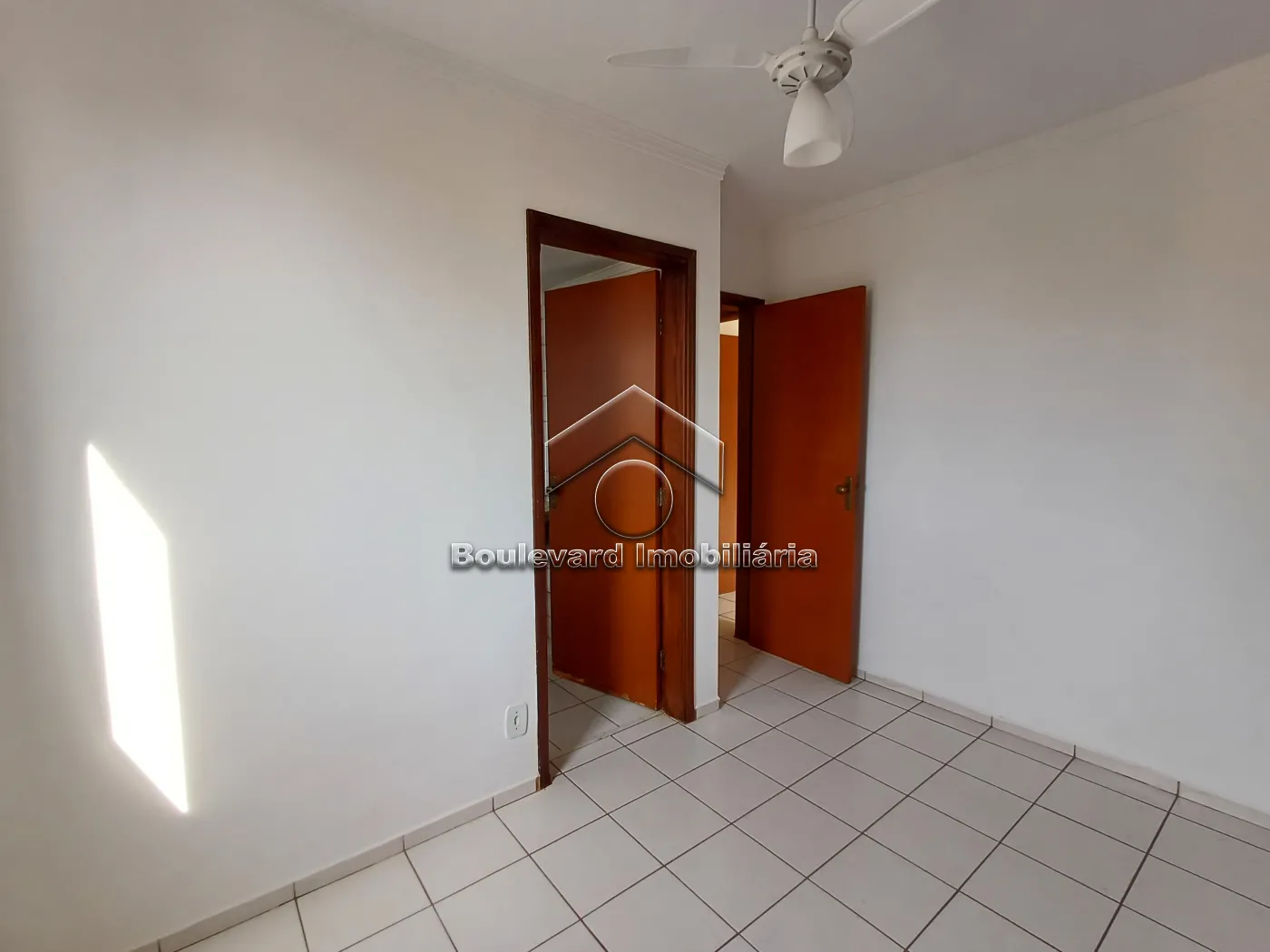 Alugar Apartamento / Padrão em Ribeirão Preto R$ 1.050,00 - Foto 16