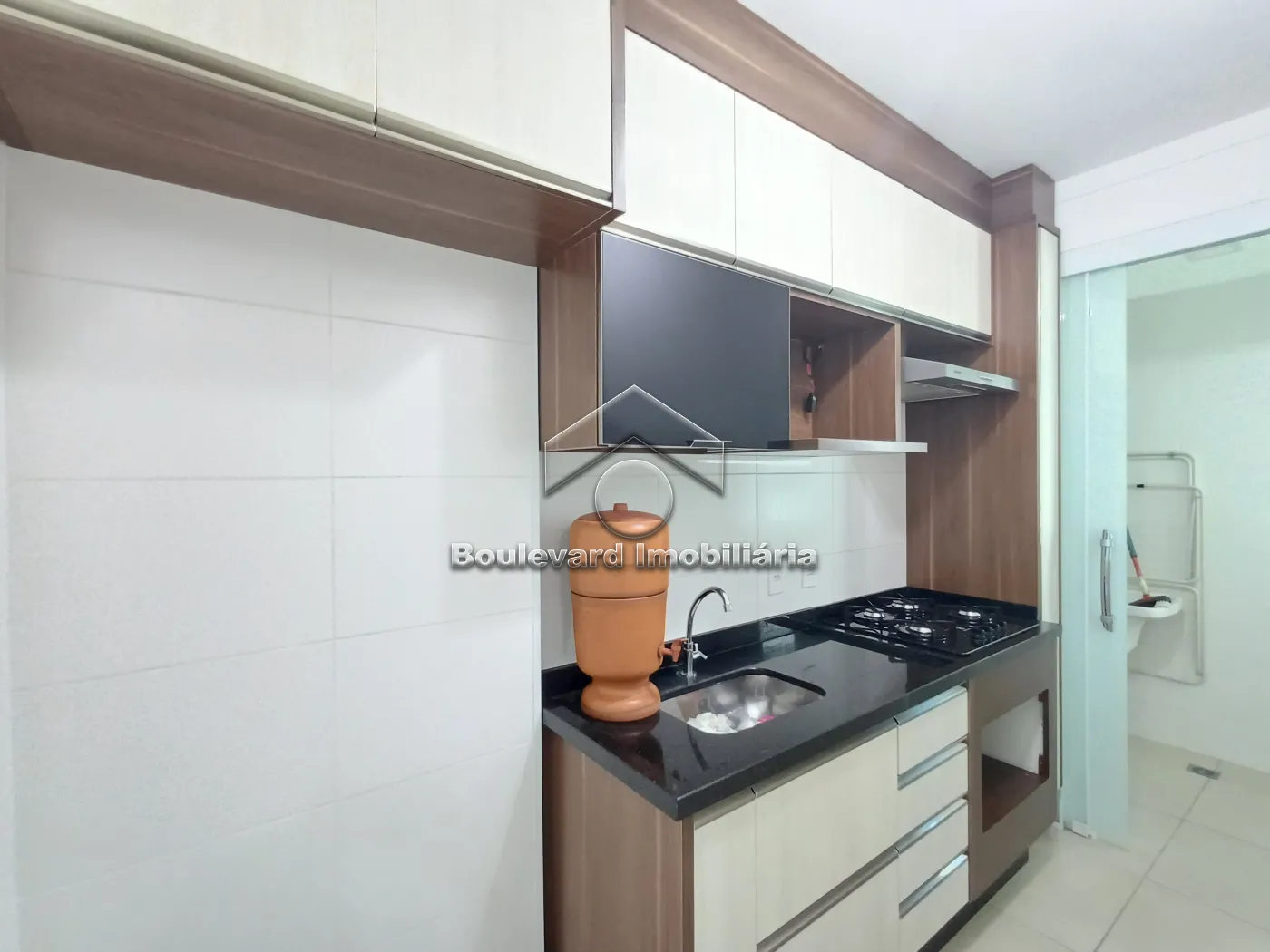 Cozinha Alugar Apartamento / Padrão em Ribeirão Preto R$ 2.800,00 - Foto 19