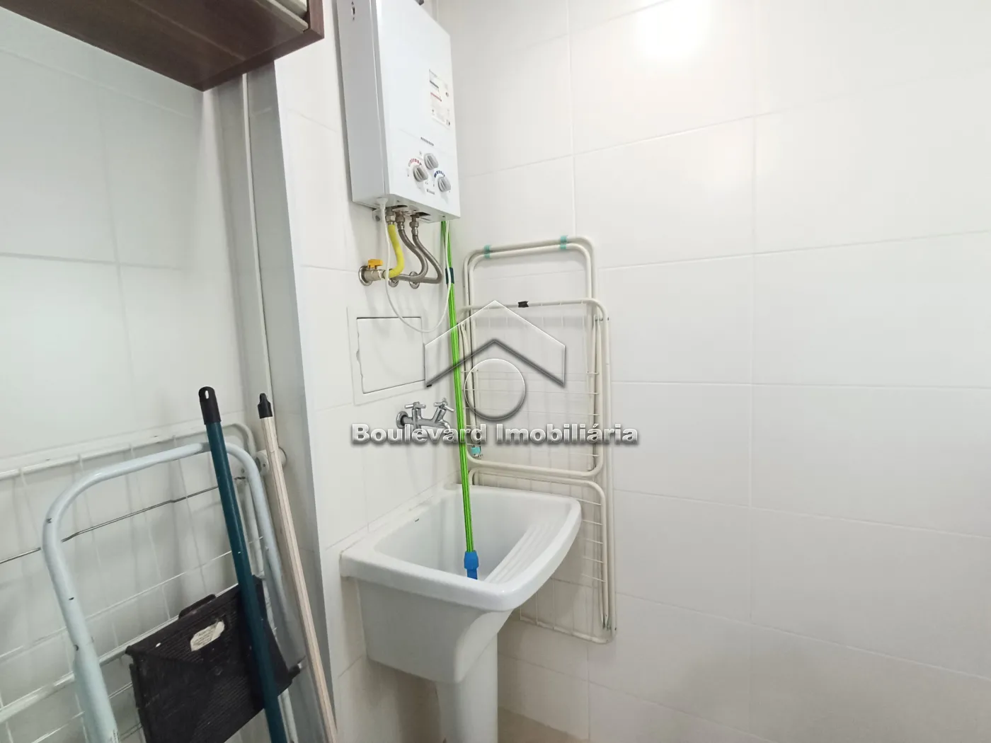 Área serviço Alugar Apartamento / Padrão em Ribeirão Preto R$ 2.800,00 - Foto 23
