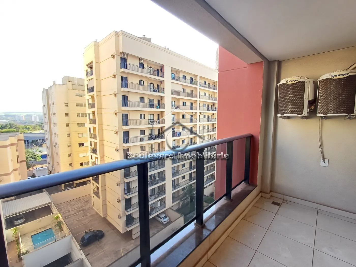 Sacada Alugar Apartamento / Padrão em Ribeirão Preto R$ 1.700,00 - Foto 1