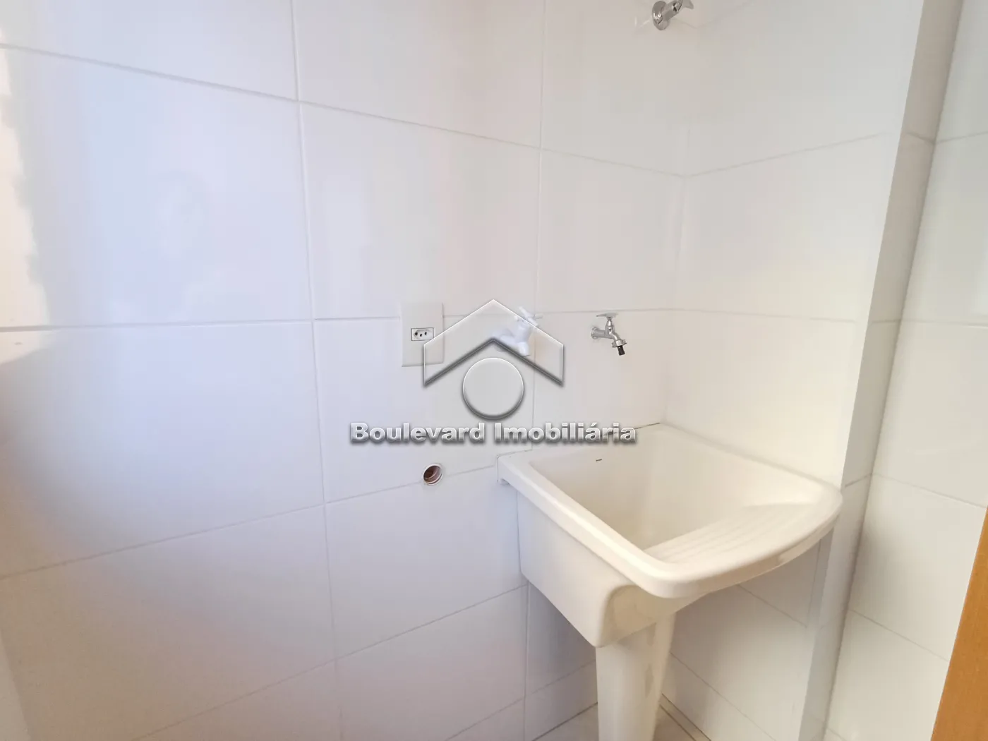 Área de serviço Alugar Apartamento / Padrão em Ribeirão Preto R$ 1.700,00 - Foto 19