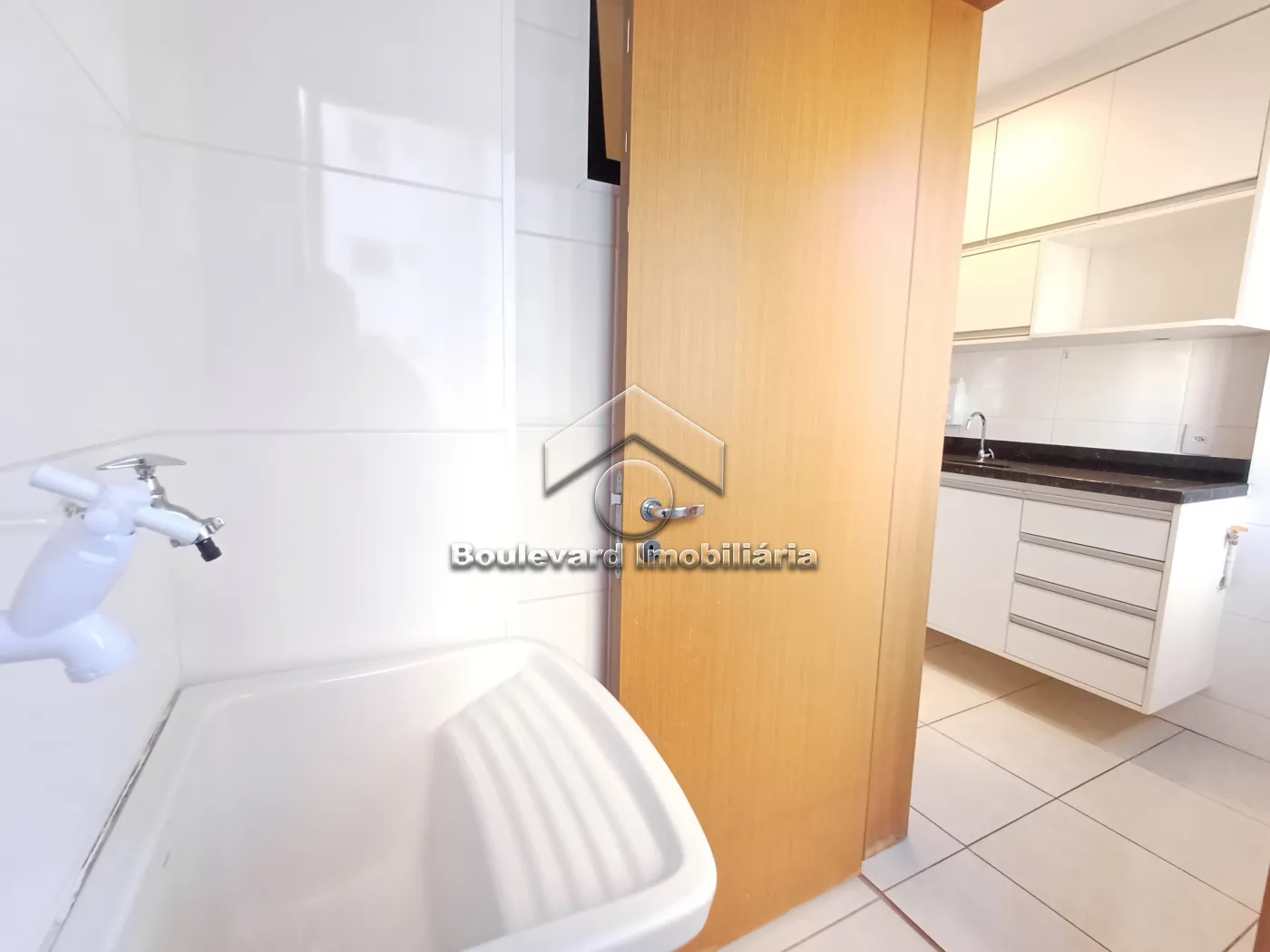 Área de serviço Alugar Apartamento / Padrão em Ribeirão Preto R$ 1.700,00 - Foto 20