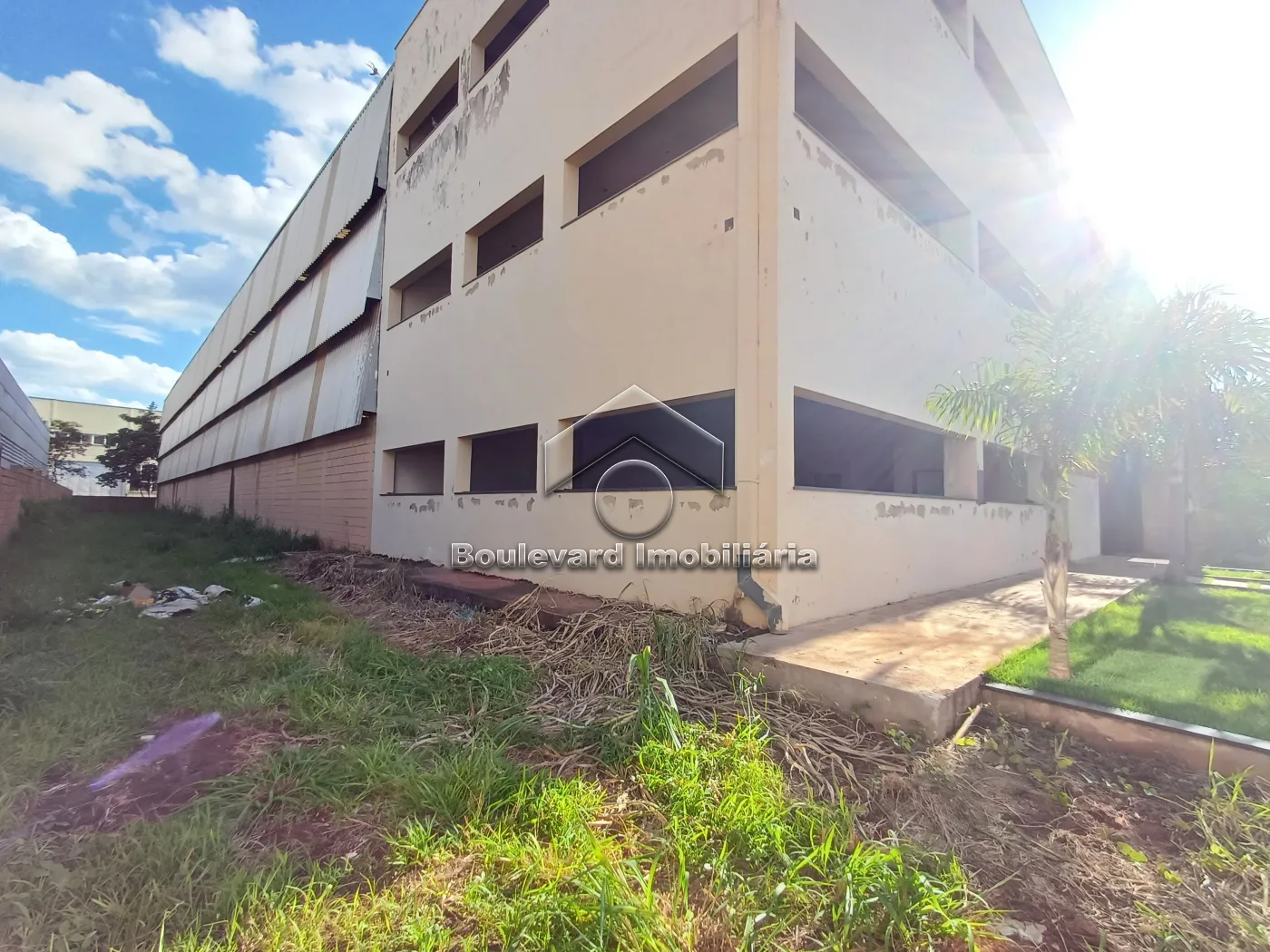 Corredor de acesso Alugar Comercial / Galpão em Cravinhos R$ 30.000,00 - Foto 39