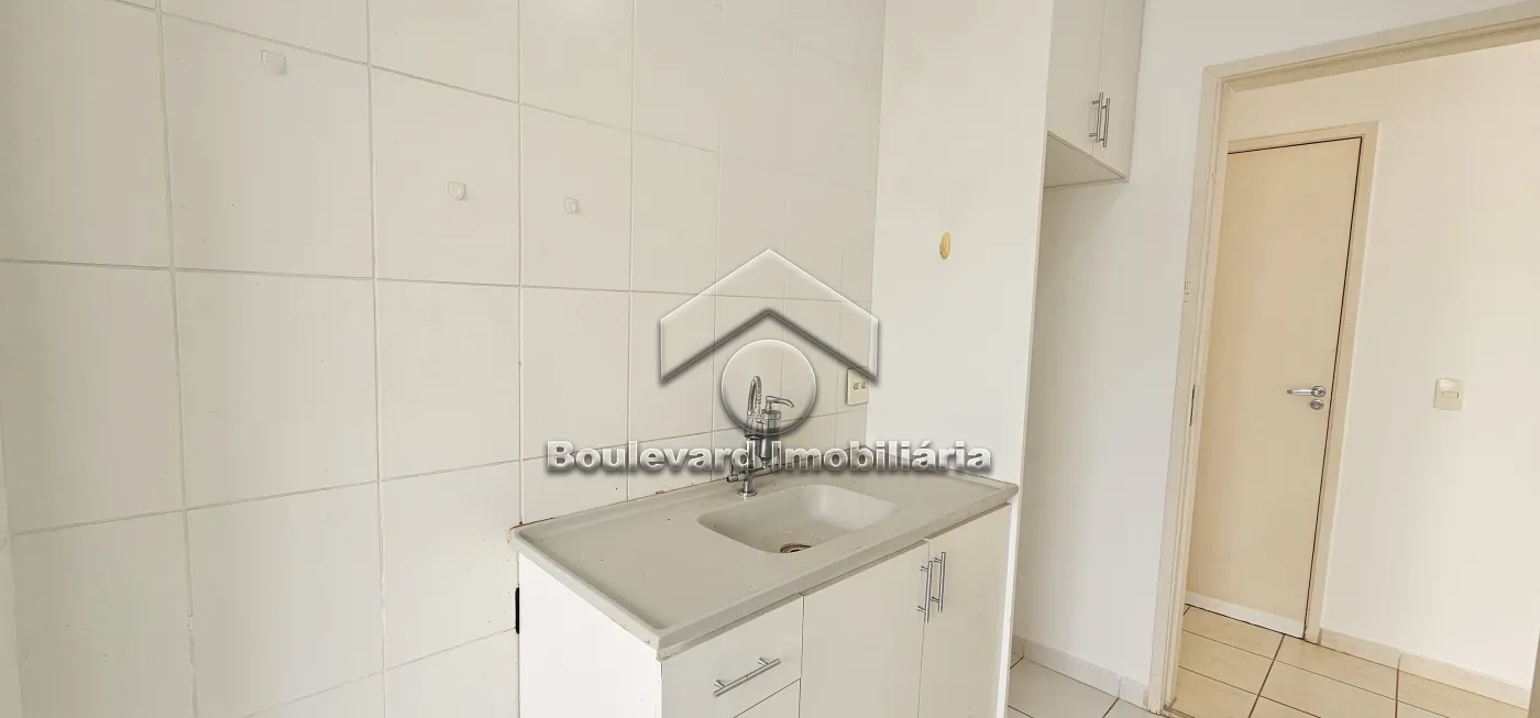 Cozinha Alugar Apartamento / Padrão em Ribeirão Preto R$ 2.100,00 - Foto 21