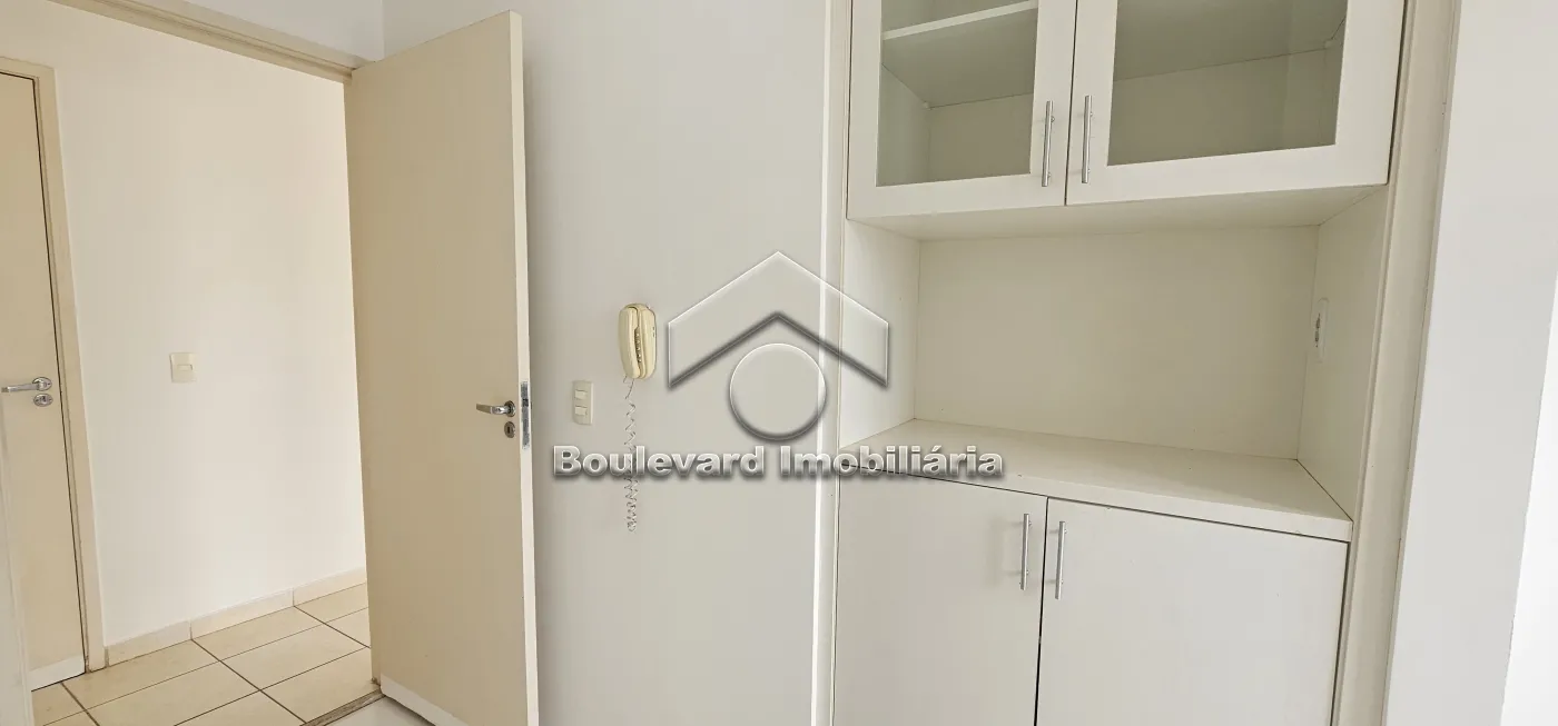 Cozinha Alugar Apartamento / Padrão em Ribeirão Preto R$ 2.100,00 - Foto 22