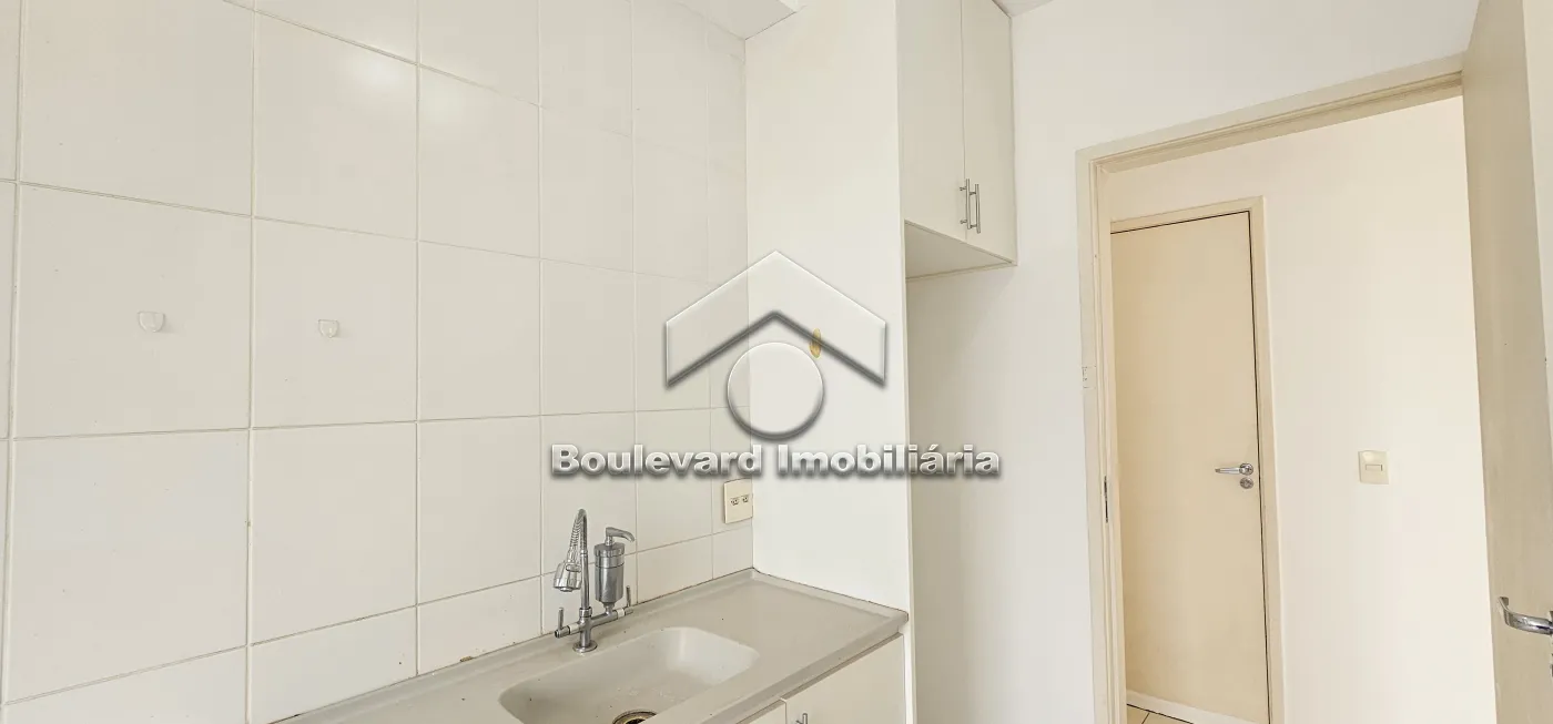 Cozinha Alugar Apartamento / Padrão em Ribeirão Preto R$ 2.100,00 - Foto 24