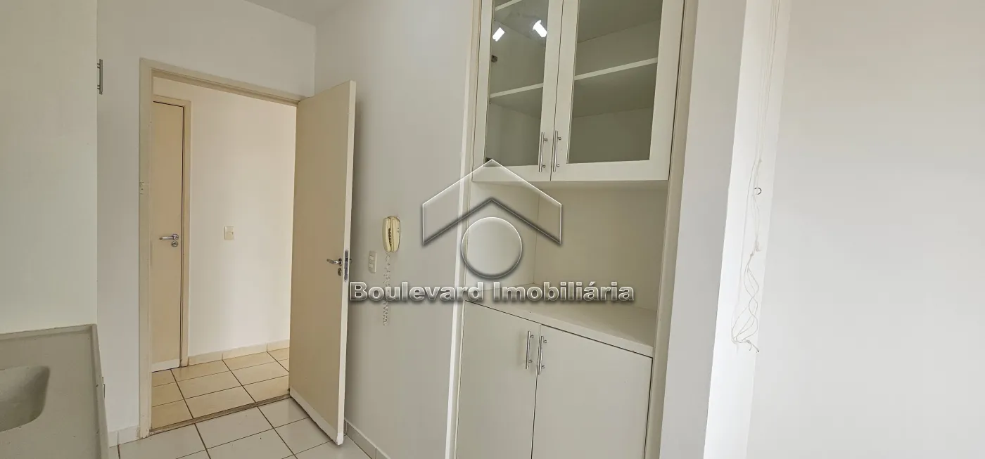 Cozinha Alugar Apartamento / Padrão em Ribeirão Preto R$ 2.100,00 - Foto 25