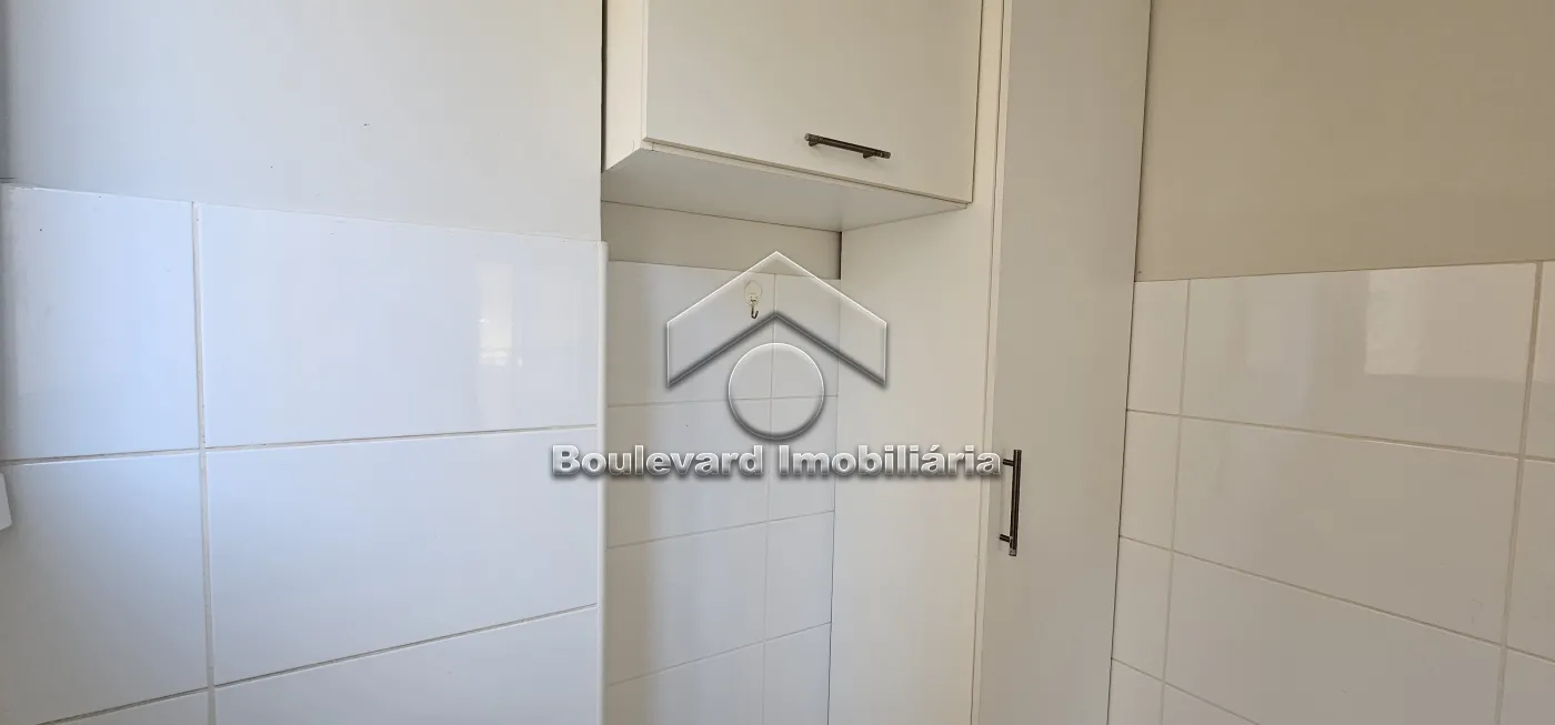 Área de serviço Alugar Apartamento / Padrão em Ribeirão Preto R$ 1.800,00 - Foto 22