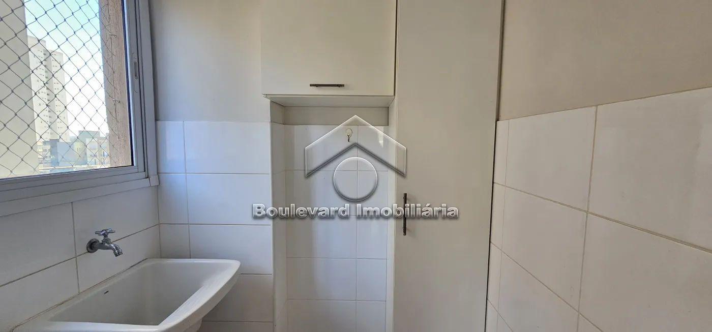 Área de serviço Alugar Apartamento / Padrão em Ribeirão Preto R$ 1.800,00 - Foto 23