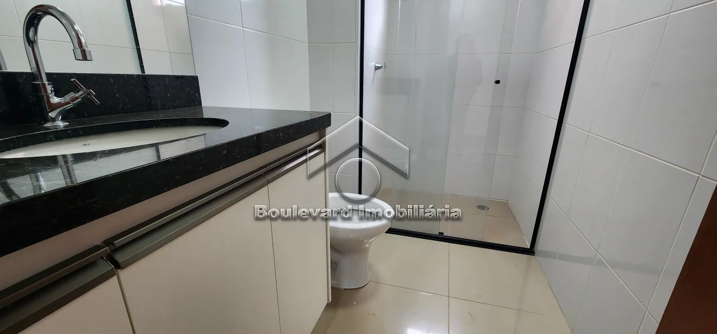Banheiro da suíte Alugar Apartamento / Padrão em Ribeirão Preto R$ 2.300,00 - Foto 7