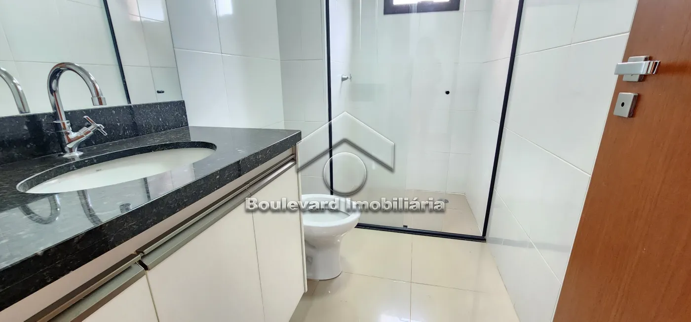 Banheiro da suíte Alugar Apartamento / Padrão em Ribeirão Preto R$ 2.300,00 - Foto 8