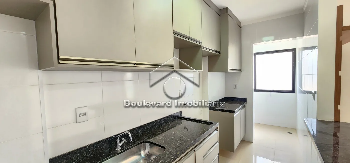 Cozinha Alugar Apartamento / Padrão em Ribeirão Preto R$ 2.300,00 - Foto 14