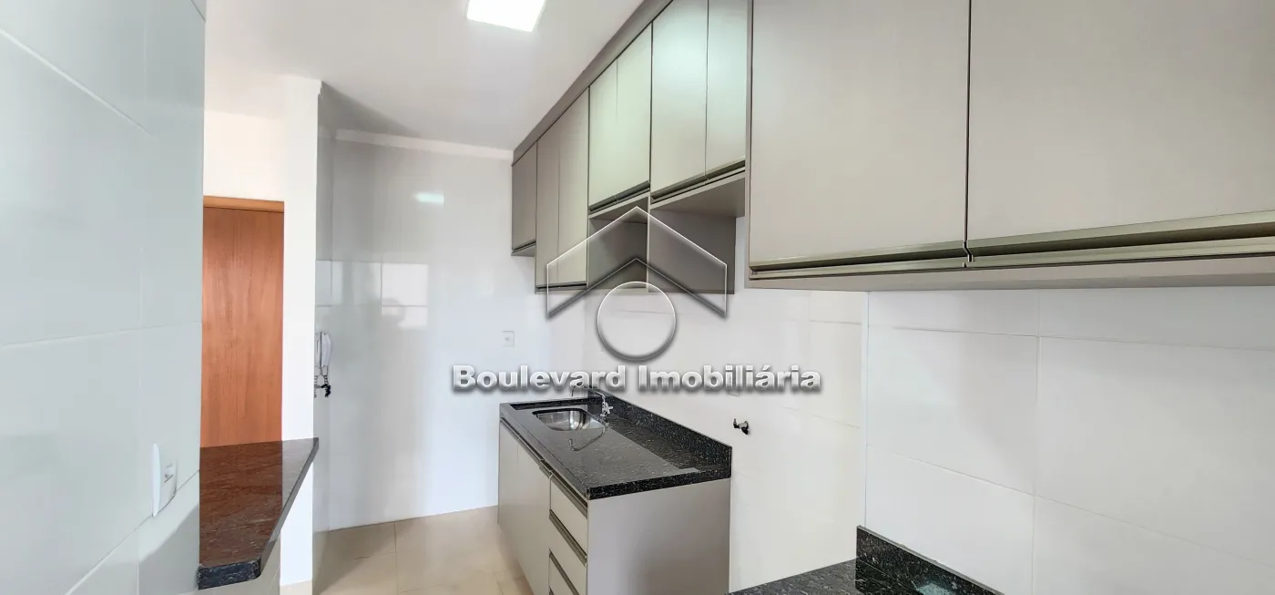 Cozinha Alugar Apartamento / Padrão em Ribeirão Preto R$ 2.300,00 - Foto 16