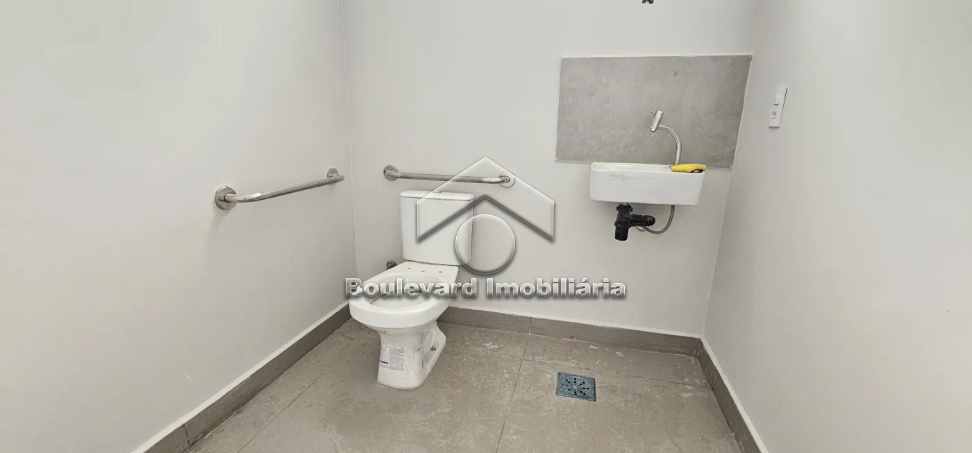 Banheiro 03 Alugar Comercial / Imóvel Comercial em Ribeirão Preto R$ 12.000,00 - Foto 15
