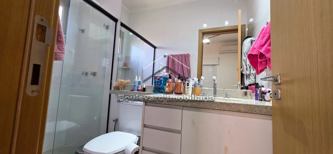 Banheiro da Suíte Alugar Casa / Condomínio em Cravinhos R$ 5.800,00 - Foto 19