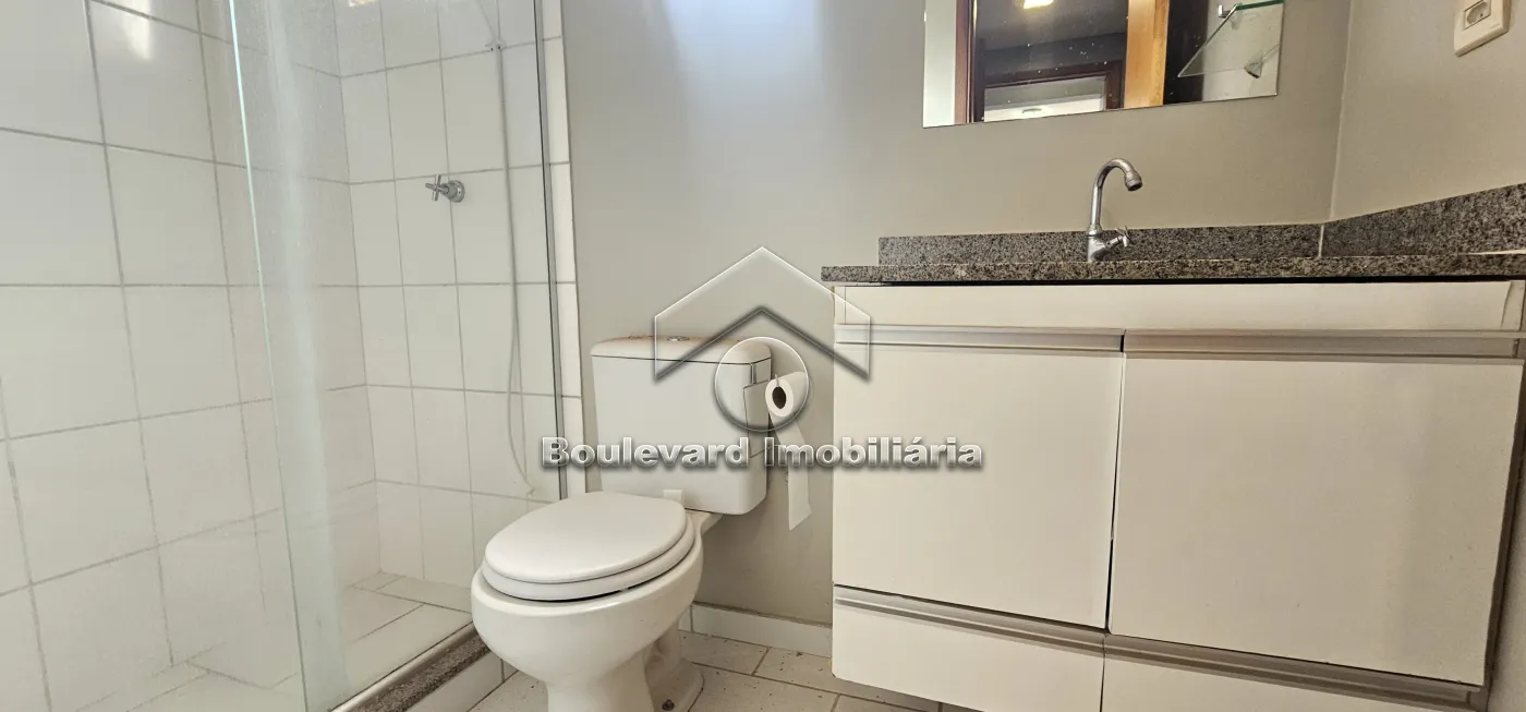 Banheiro da suíte 02 Alugar Apartamento / Padrão em Ribeirão Preto R$ 2.500,00 - Foto 23