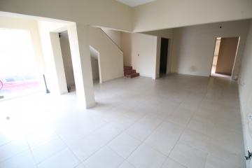 Alugar Casa / Padrão em Ribeirão Preto R$ 3.500,00 - Foto 2 Alugar Casa / Padrão em Ribeirão Preto R$ 3.500,00 - Foto 2