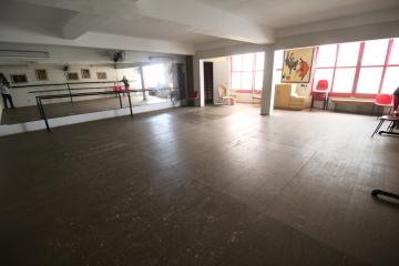 imagem 3 - Casa com espaço comercial disponível locação e venda com excelente localização em Ribeirão Preto -SP imagem 3 - Casa com espaço comercial disponível locação e venda com excelente localização em Ribeirão Preto -SP