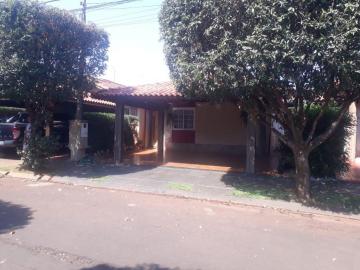 Casa em Condomínio Fechado, localizada no Bairro Parque São Sebastião em Ribeirão Preto - SP.