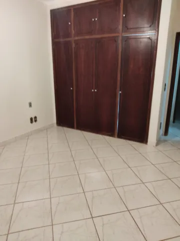 imagem 5 - CASA COM 4 QUARTOS NO BAIRRO RIBEIRÂNIA EM RIBEIRÃO PRETO SP imagem 5 - CASA COM 4 QUARTOS NO BAIRRO RIBEIRÂNIA EM RIBEIRÃO PRETO SP