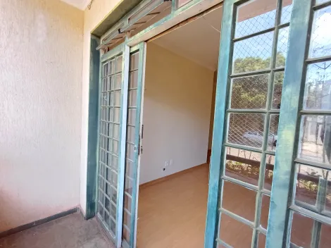 Apartamento padrão com excelente localização no Bairro Jardim Irajá em Ribeirão Preto - SP.