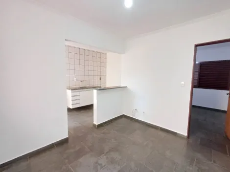 Apartamento padrão com excelente localização no Jardim Irajá em Ribeirão Preto - SP.